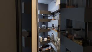 Система URBAN от Vibo (Италия) для хранения на кухне на выставке SICAM 2024