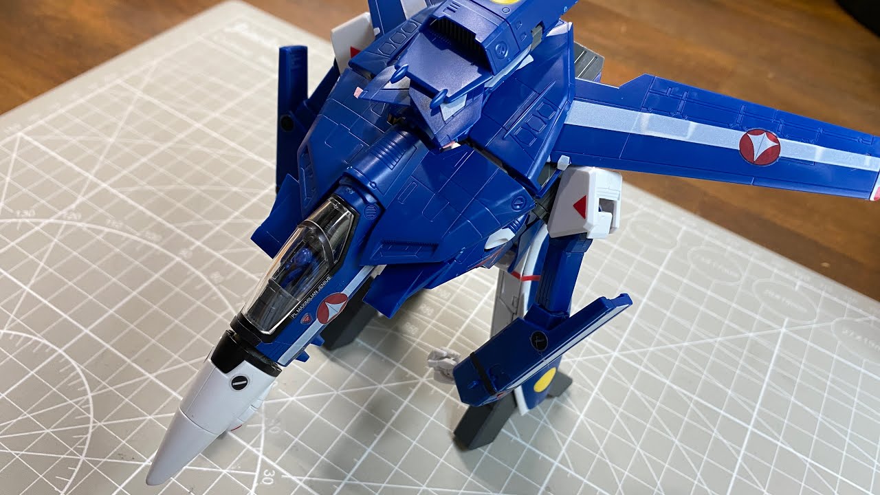 ④ガウォークモードへ！超時空要塞マクロスバルキリーマクシミリアン