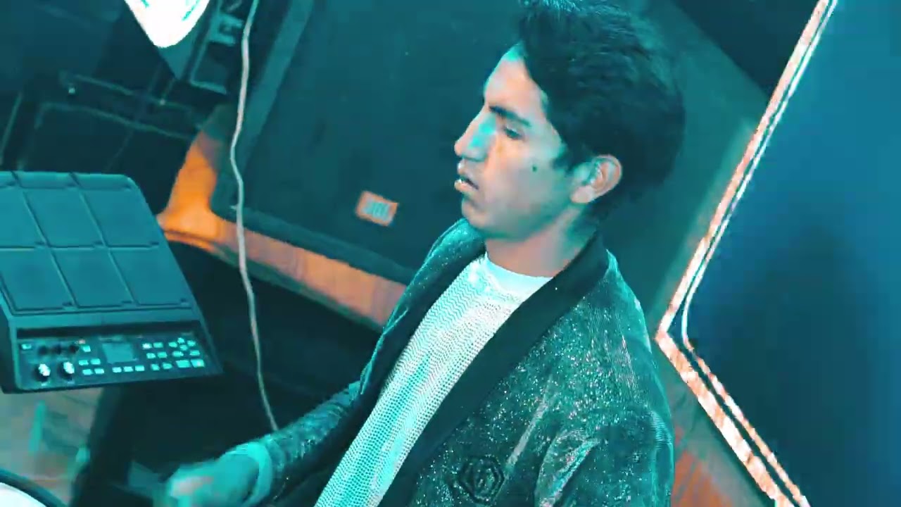 Los Hermanos de VISIÓN DIVINA (desde tiraque 100%en vivo) D.D.R.R