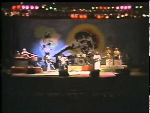 Burning spear   Slavery days & Mutabaruka   Whiteman country Live at Reggae Sunsplash '82