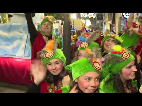 Santa llena Ceuta de ilusión, regalos y caramelos