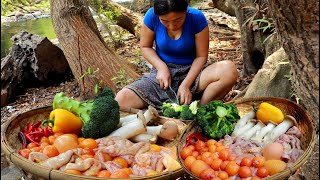 Solo cooking in forest-Ovary egg with broccoli and bell pepper recipe-Cooking ovary eating delicious