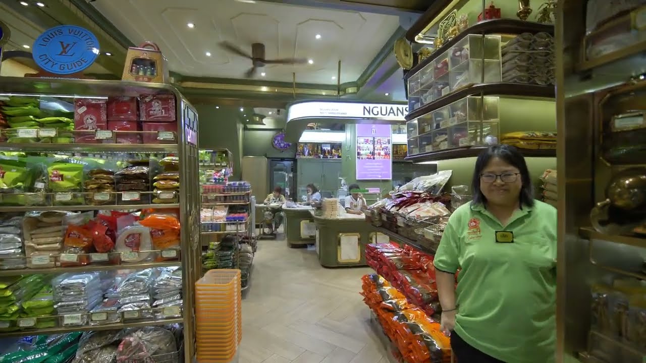 🛍️ Exploring Soi Yaowarat 6 (Talat Mai) | Bangkok's Chinatown Alley Way Market 🇹🇭