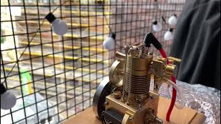 M16 mini 4 stroke engine slo mo