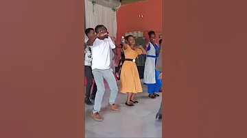 BARIKIWA NA WIMBO WA YESU NI ZAIDI YA KIKOMBE CHA BABU WA MWIMBAJI RAPHAEL SEGU KATIKA PASAKA 
