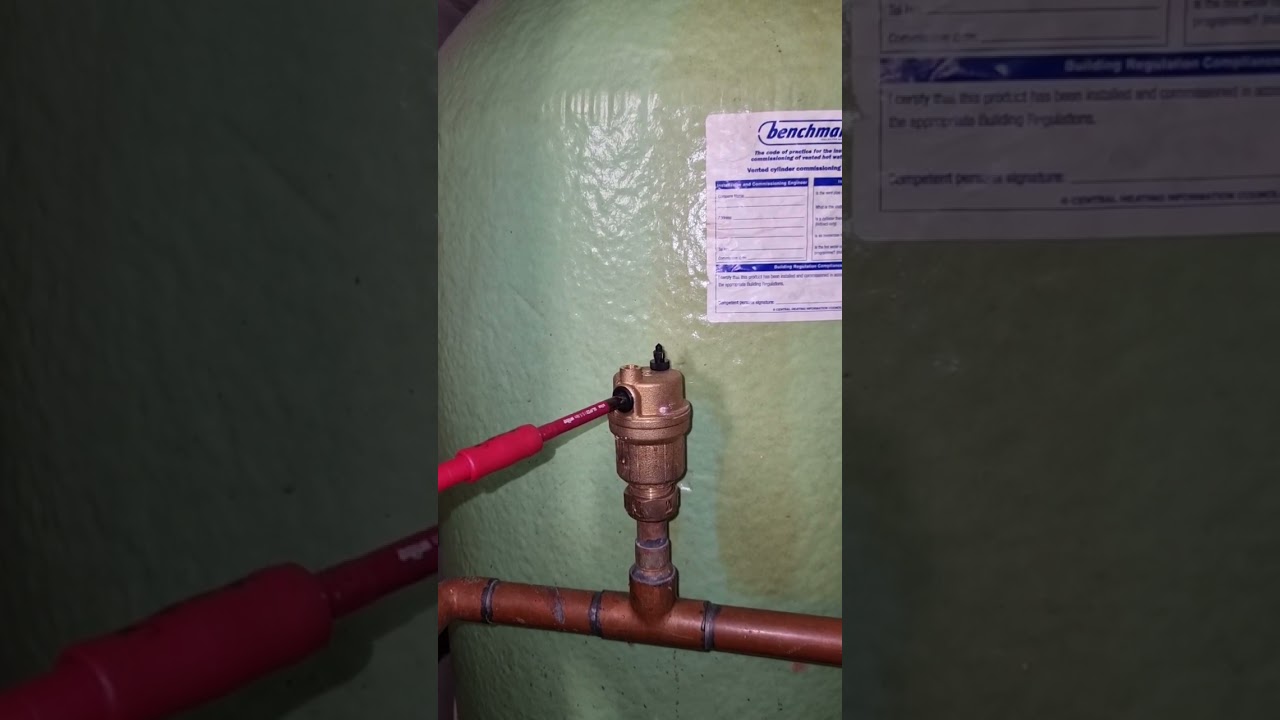 how to release air manually from automatic air vent.