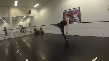 Contemporary Dance Solo Improvisation - Codarts Rotterdam