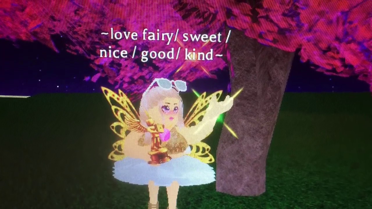 BLOXY!🏆 Royale🏰High saying congratulations to the my fav game alway's