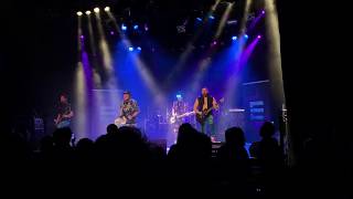 ENEME - Blue Sky (Live @ Halle02)