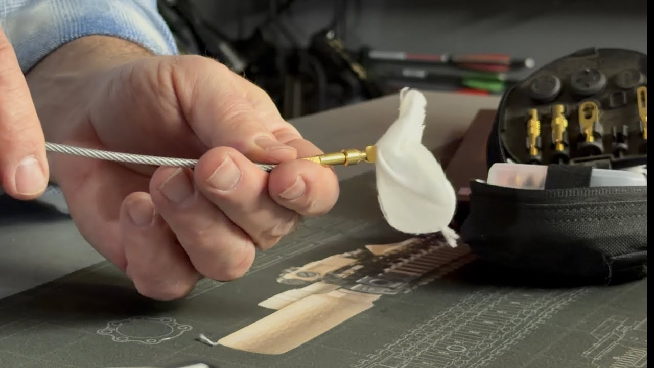 Как использовать круглые чистящие салфетки Otis для оружия | Лучший способ чистки огнестрельного ...