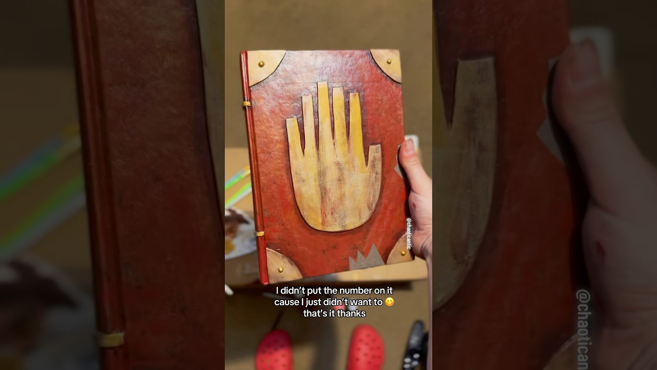 Gravity falls book 🫵 #cosplay #cartoon #gravityfalls #cartoonnetwork