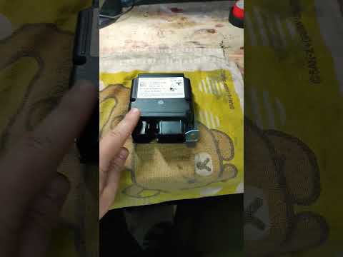 Tesla Model 3 2020 год Прошивка блока SRS