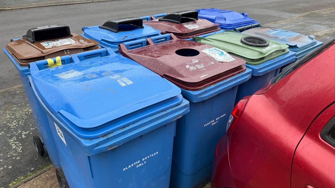 Putting my Recycling Bins Out (GoPro) (48)