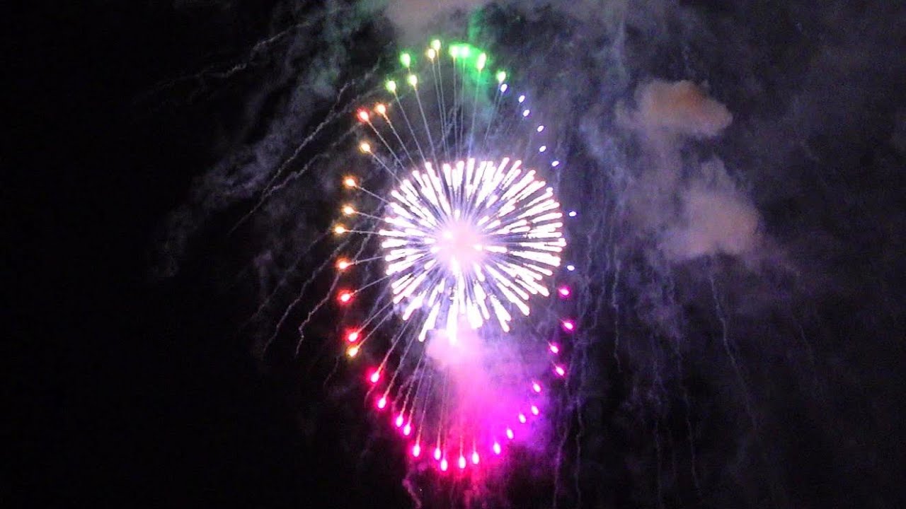 冬花火 2023/1/22 河口湖冬花火 - YouTube