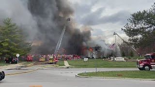 RAW VIDEO | Crews fight flames at Tanglewood Apartments in south Toledo