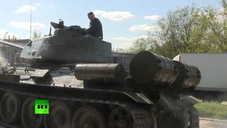 В Луганске восстановили танк времён Великой Отечественной войны YouTube В Луганске восстановили танк времён Великой Отечественной войны YouTube