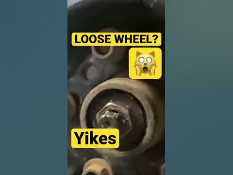 How to tighten a loose wheel bearing fast - YouTube