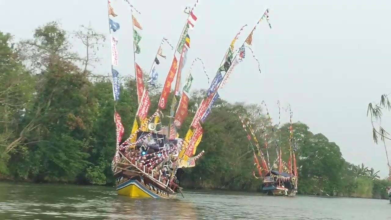 PESTA LAUT BREBES KALILINGI