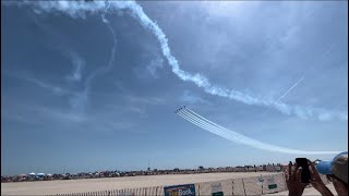 Blue Angels 5 Plane Line Abreast Loop!