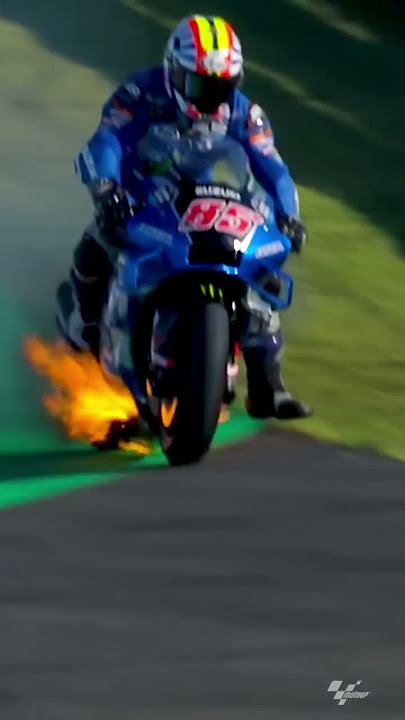 Tsuda’s GSX-RR’s gone into a fireball! 🔥 | 2022 #JapaneseGP