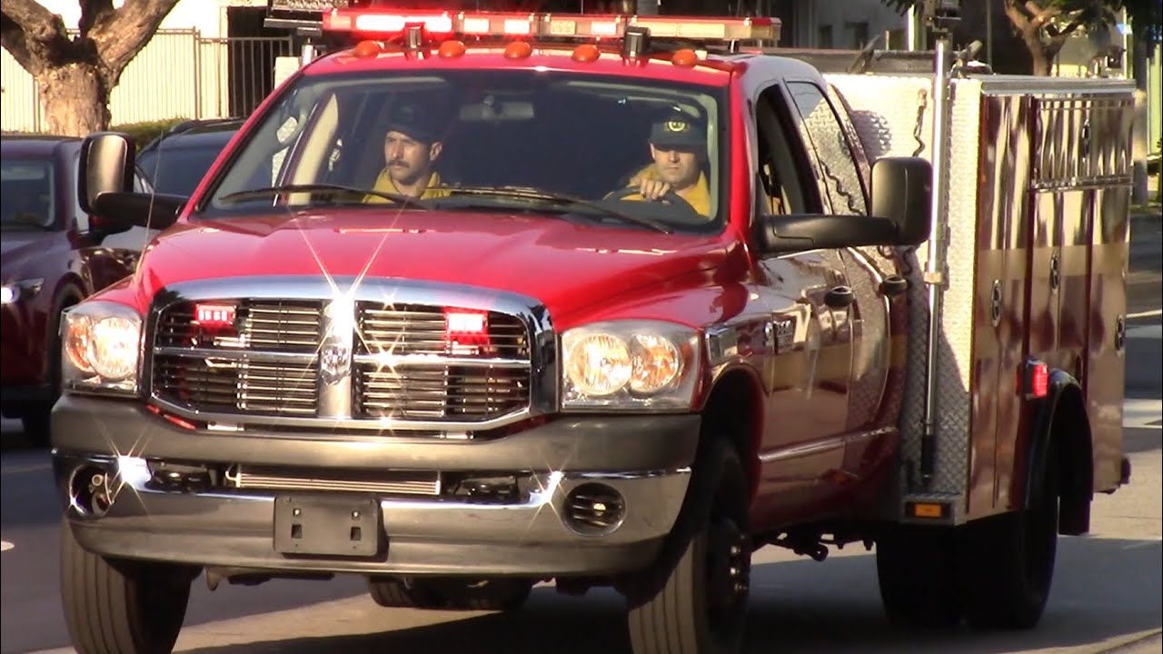 LACoFD Engine & Squad 7 responding - YouTube