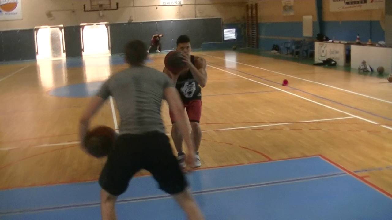 fondamentaux basket shoot exercices pour les détails sur les appuis