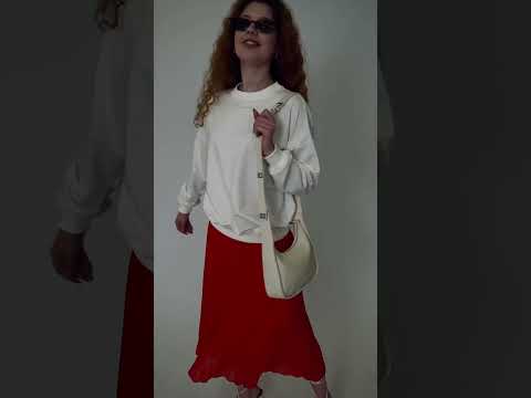 Привет, я Аня🤍 Актриса и модель✨ Развиваю свой блог🎬 Буду благодарна за твой лайк и подписку🫶🏻