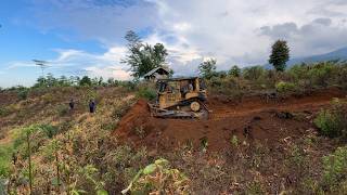 : Outstanding Work! Building a Road on a Hillside is Very Challenging with a CAT D6R XL Bulldozer