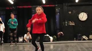 Leany danse [vidéo officiel]