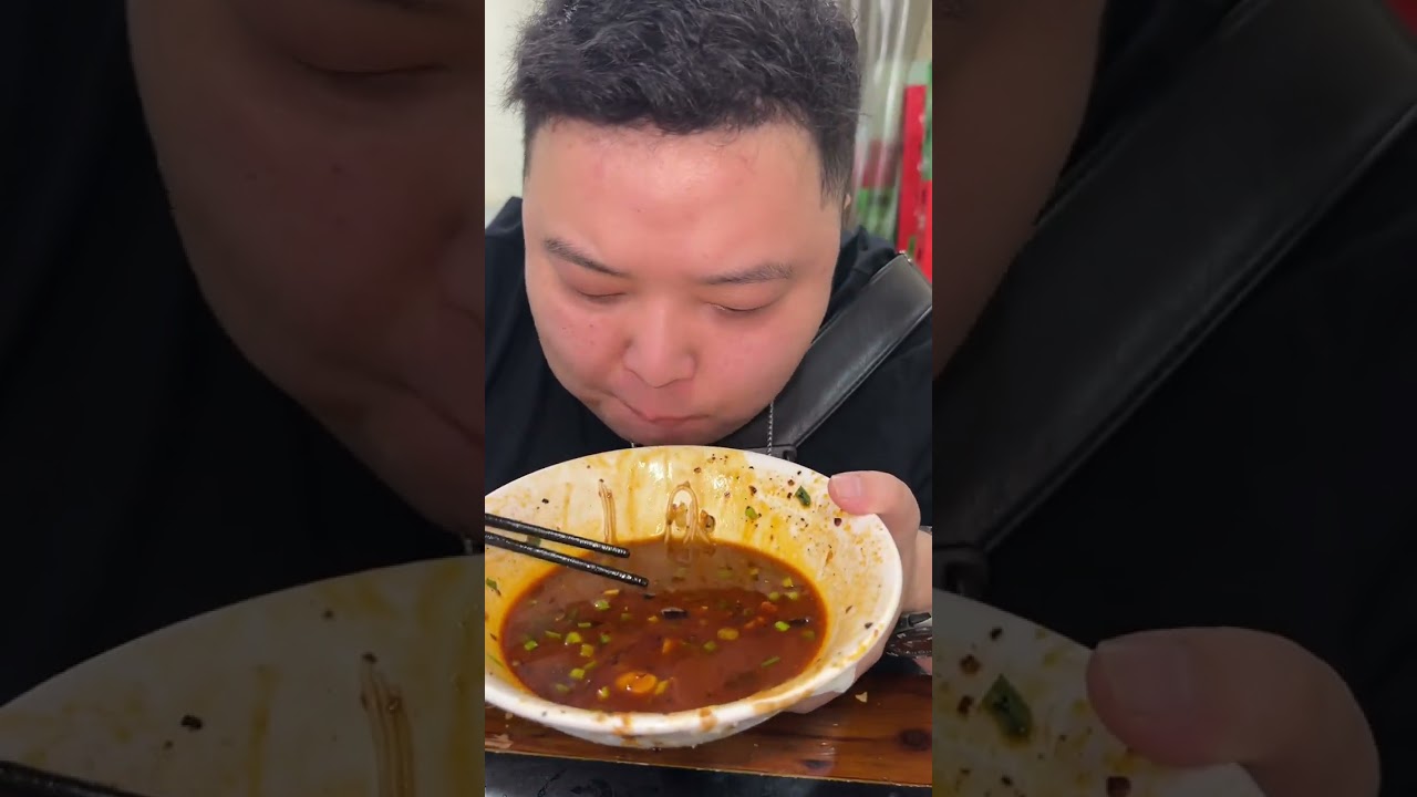 这一家也完全扛打 糊辣椒真的是可香了 就是有点辣，不过这次我也算证明了自己哈哈哈～