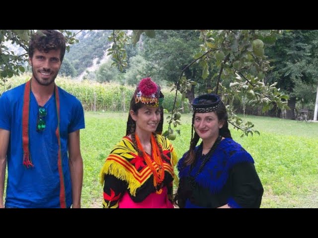 Kalash Valley by road from Islamabad – Sleeping in a Suzuki Bolan