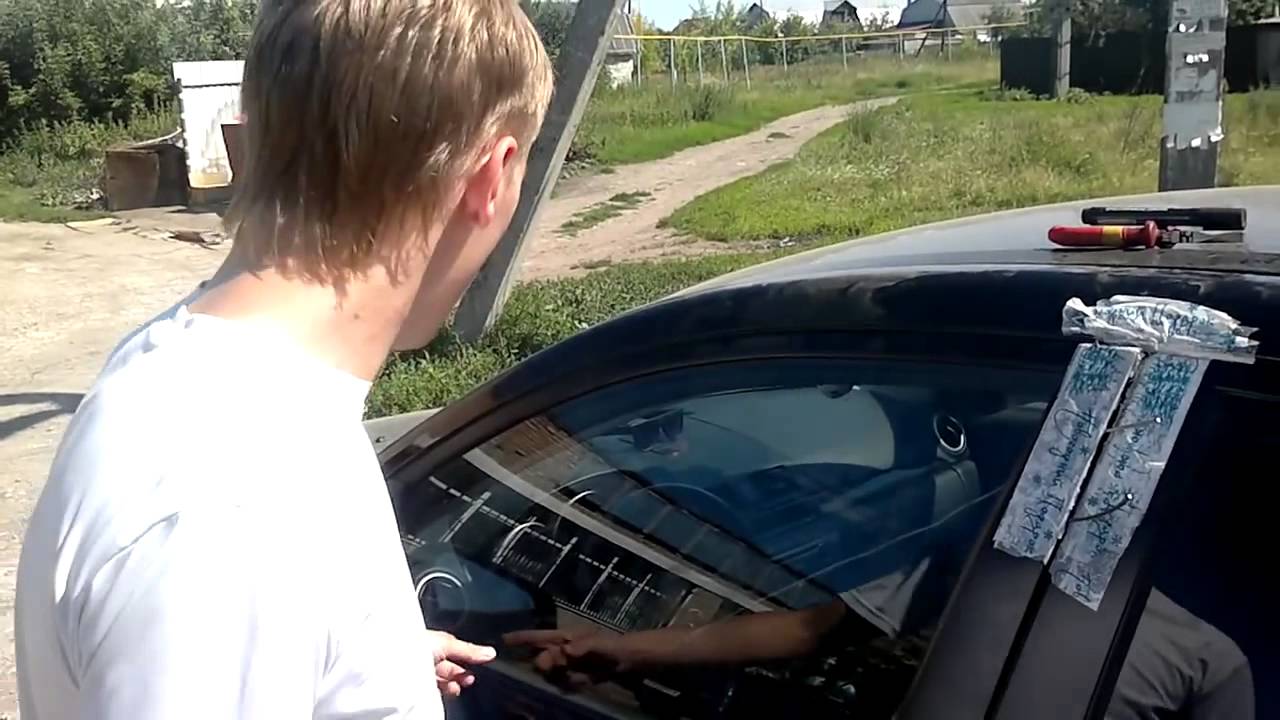 Вскрыть машину без ключа