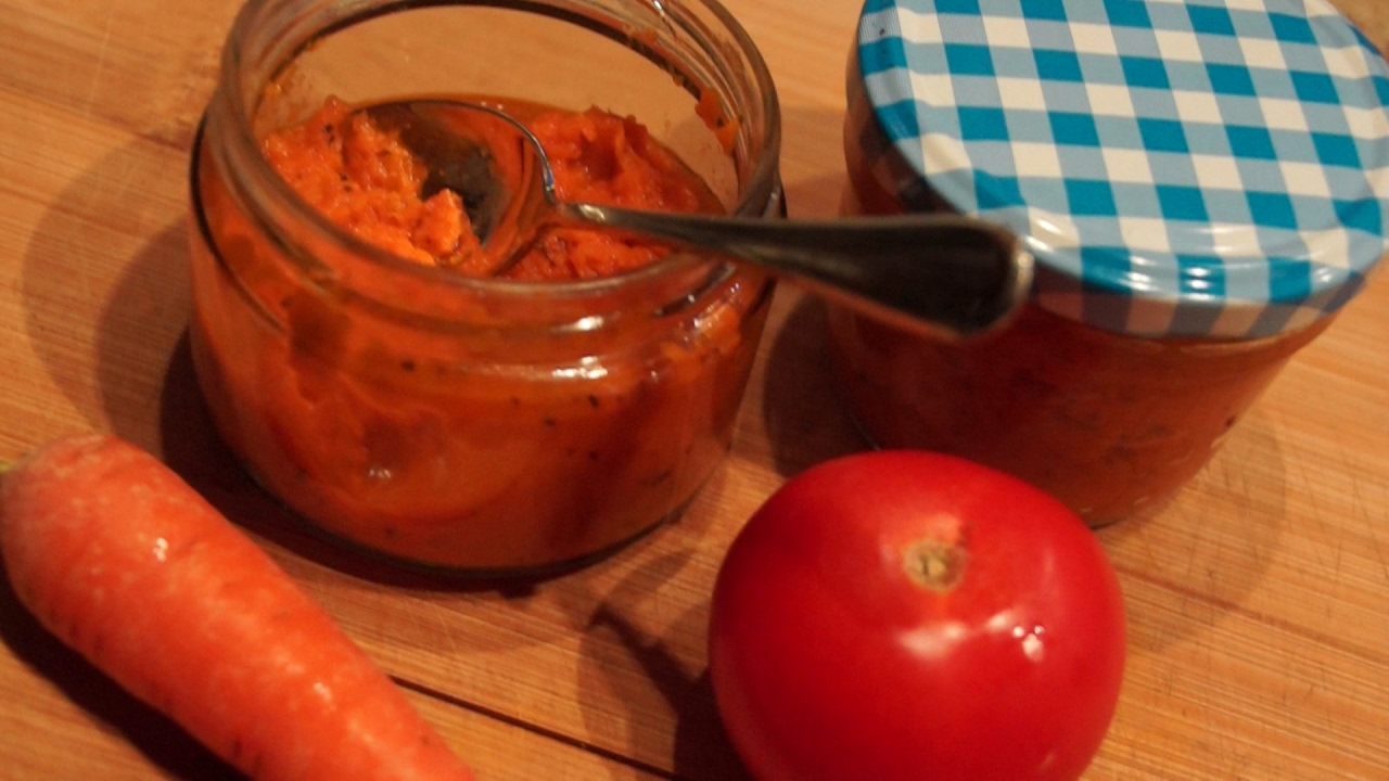Möhren-Tomaten-Aufstrich mit dem Thermomix® - YouTube