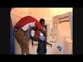 Izingane ezincane izona ezisemathubeni amaningi