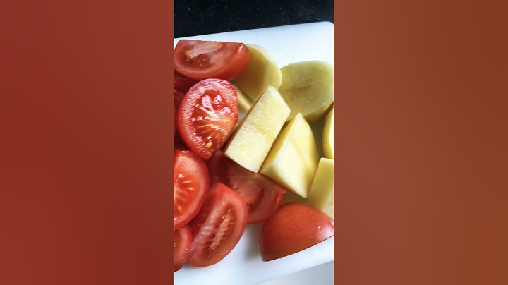 TOMATO POTATO WITH LEAN PORK CHINESE SOUP