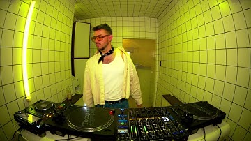 XHUMANS - simoncan | HÖR - December 13 / 2025