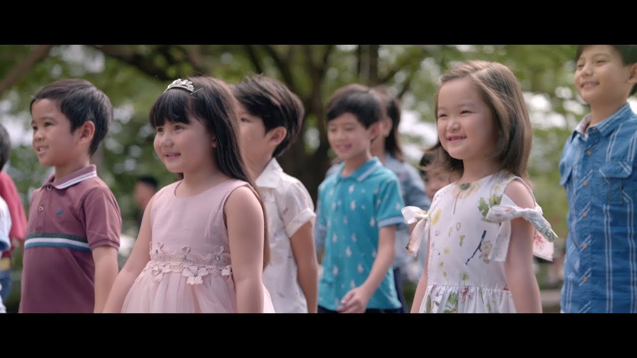 Philippine Airlines Christmas 2018: "Regalo"