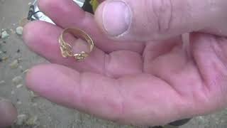 First Gold Finds Of 2022 /Metal Detecting Wisconsin Lakes by hiluxyota 1,872 views 1 year ago 4 minutes, 6 seconds