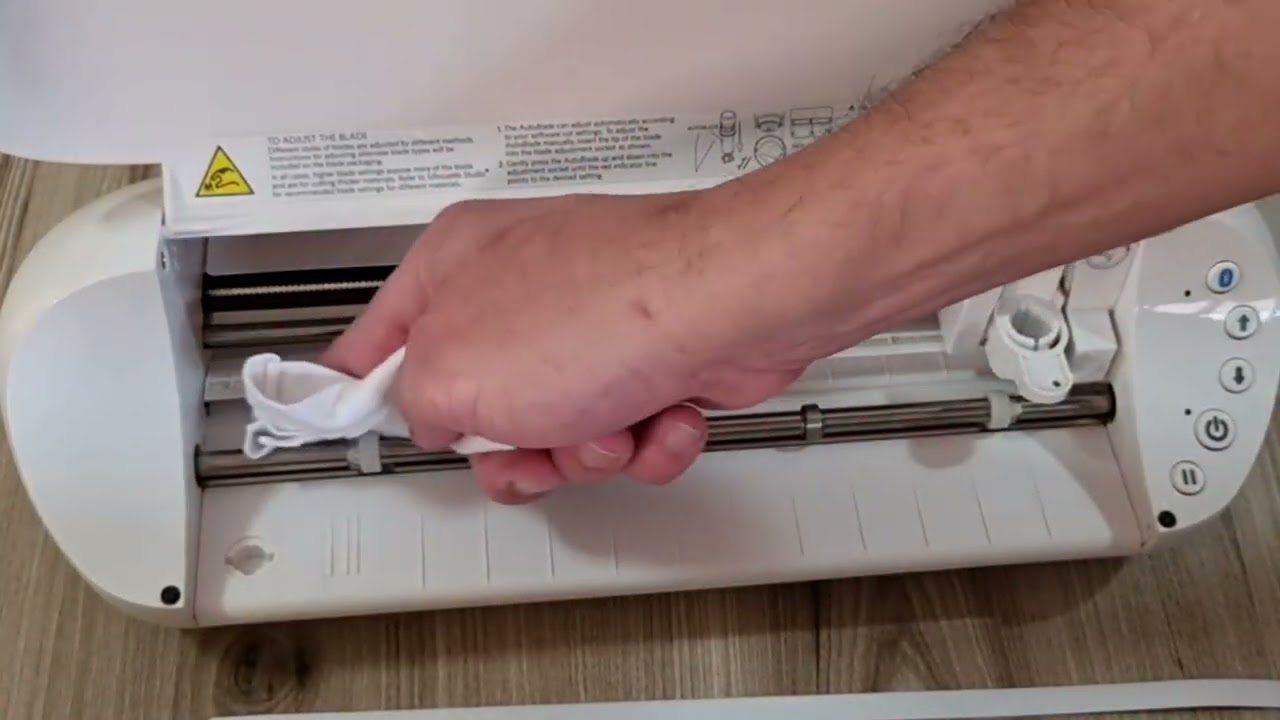 Como Trocar a Fita Teflon de Proteção da Silhouette Portrait e Cameo