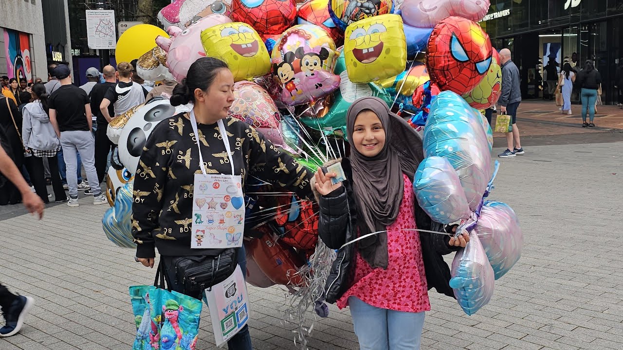 I loved this butterfly balloon I asked my mother and she said I could ...