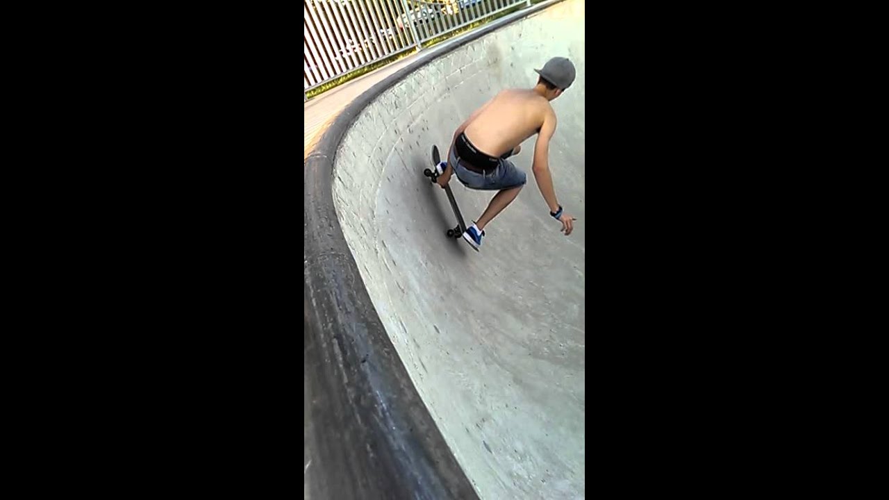 Slow motion skating