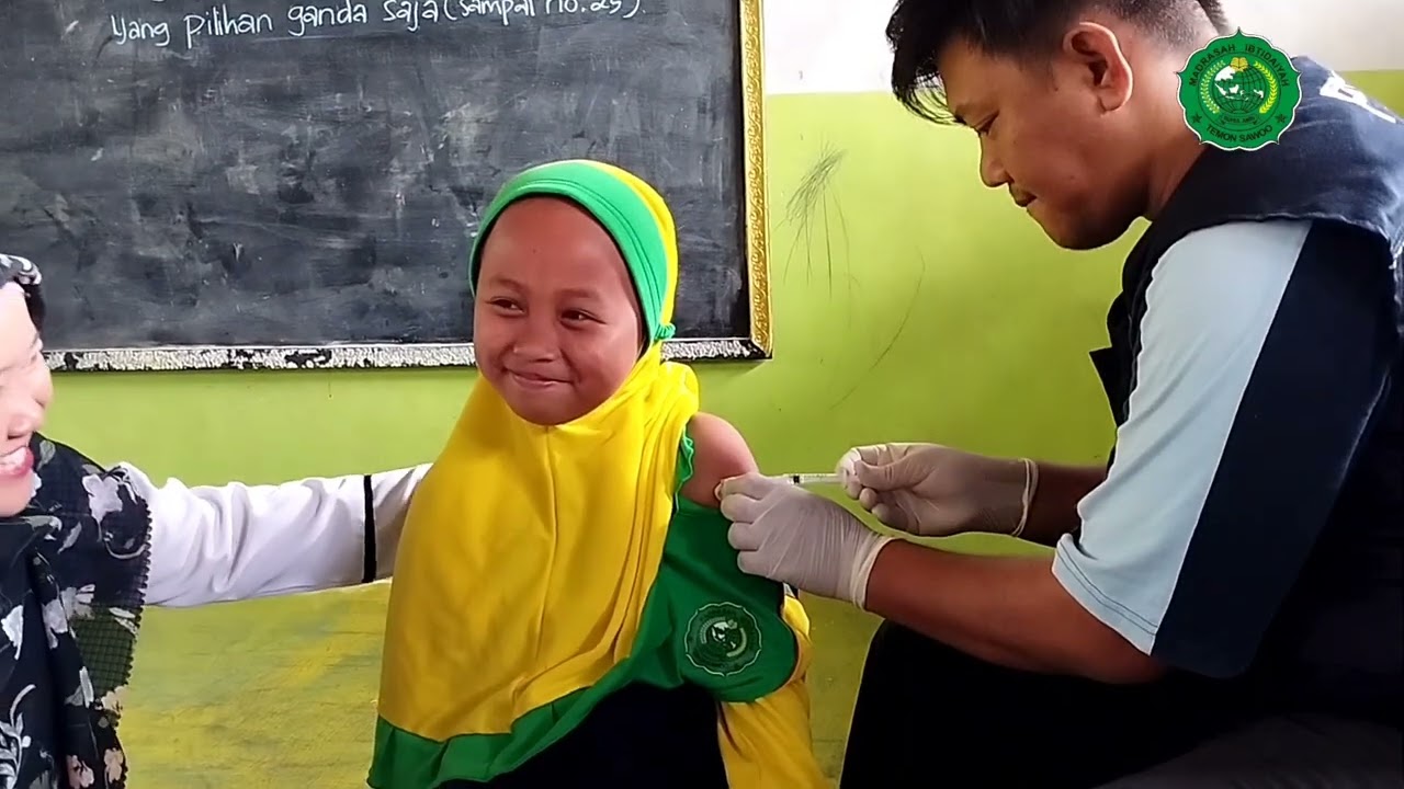 BULAN IMUNISASI ANAK SEKOLAH KELAS 1 MI RUHUL AMIN TAHUN 2024/2025