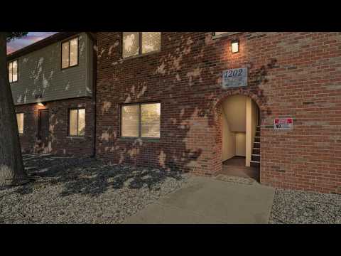 1202 Dean Dr, Urbana, IL home video tour