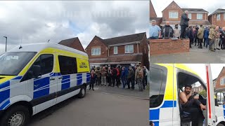 Security Removed!! The People help Derby family get back into their home. #Derby #Police part 1