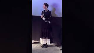娜扎要多自信哦，很多人都羡慕你的气质容颜#古力娜扎#娜扎谈穷哈事件感受