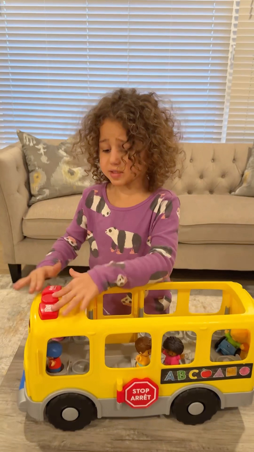 Sierra teaches Rhia to learn with cubes ABC
