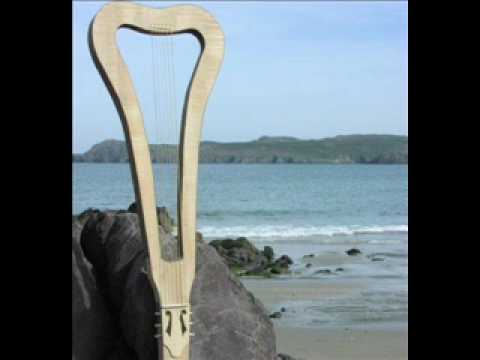 wind harp recorded on a beach