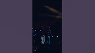 خلتني اخسر اغالي حاجه ف دنيتي 