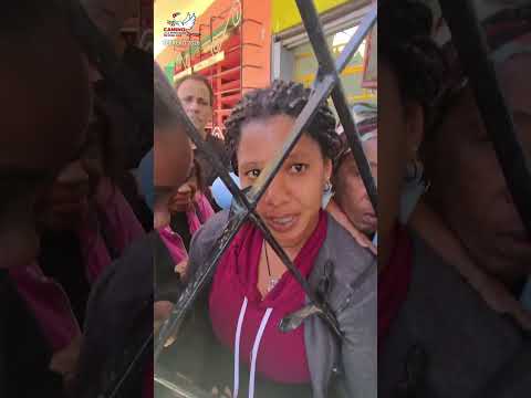 Video muestra a panameños entregando ayuda en Matanzas y cuestiona versión oficial  #cuba