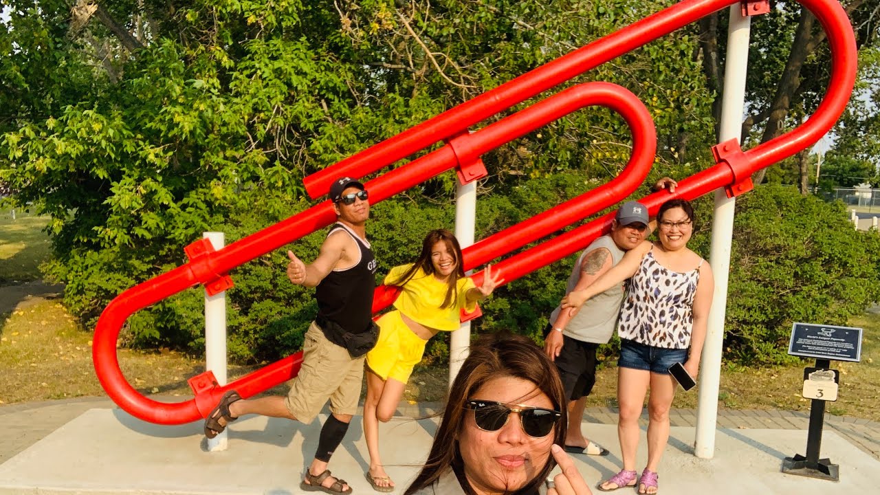 The Largest Paper Clip in Guinnes World Records KIPLING, Sk Explore